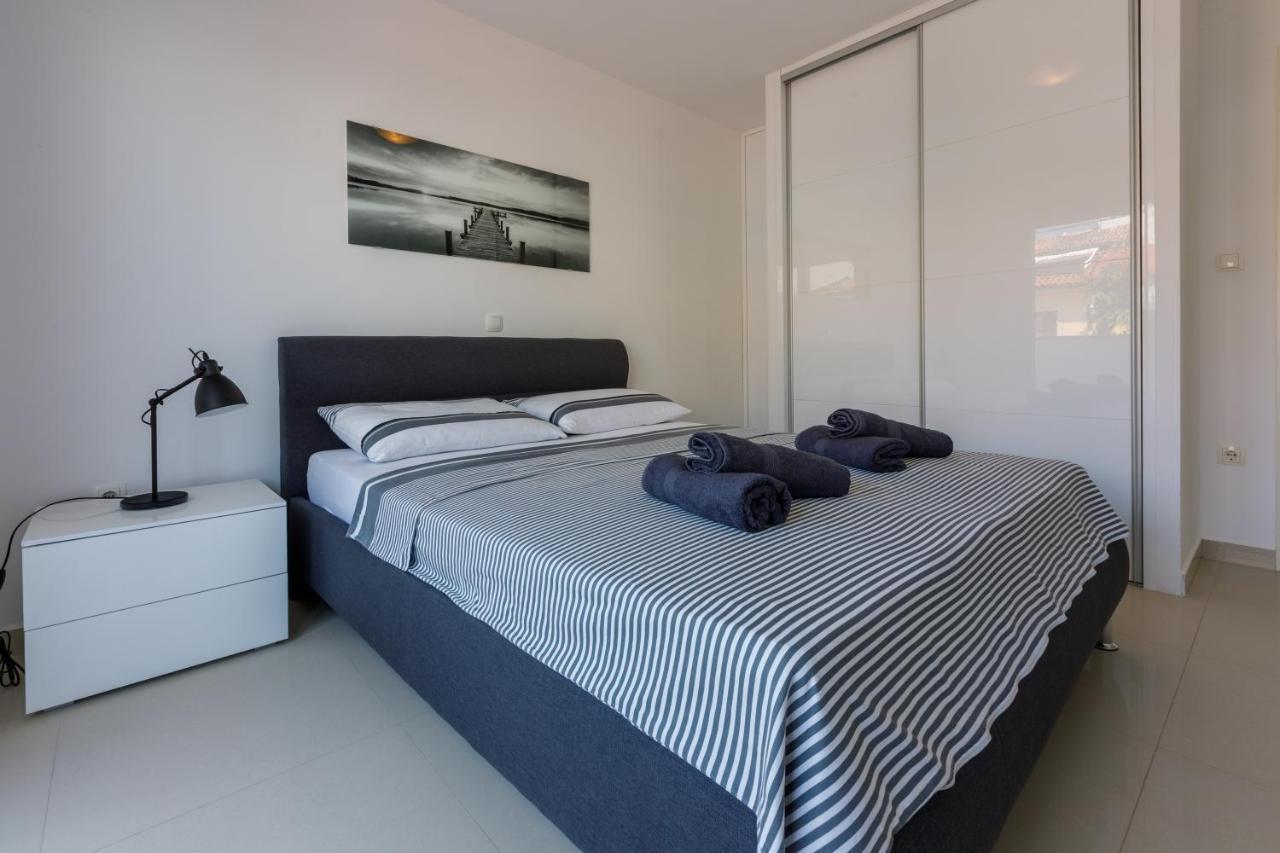 קריקווניצה Apartmani Ilicevic מראה חיצוני תמונה